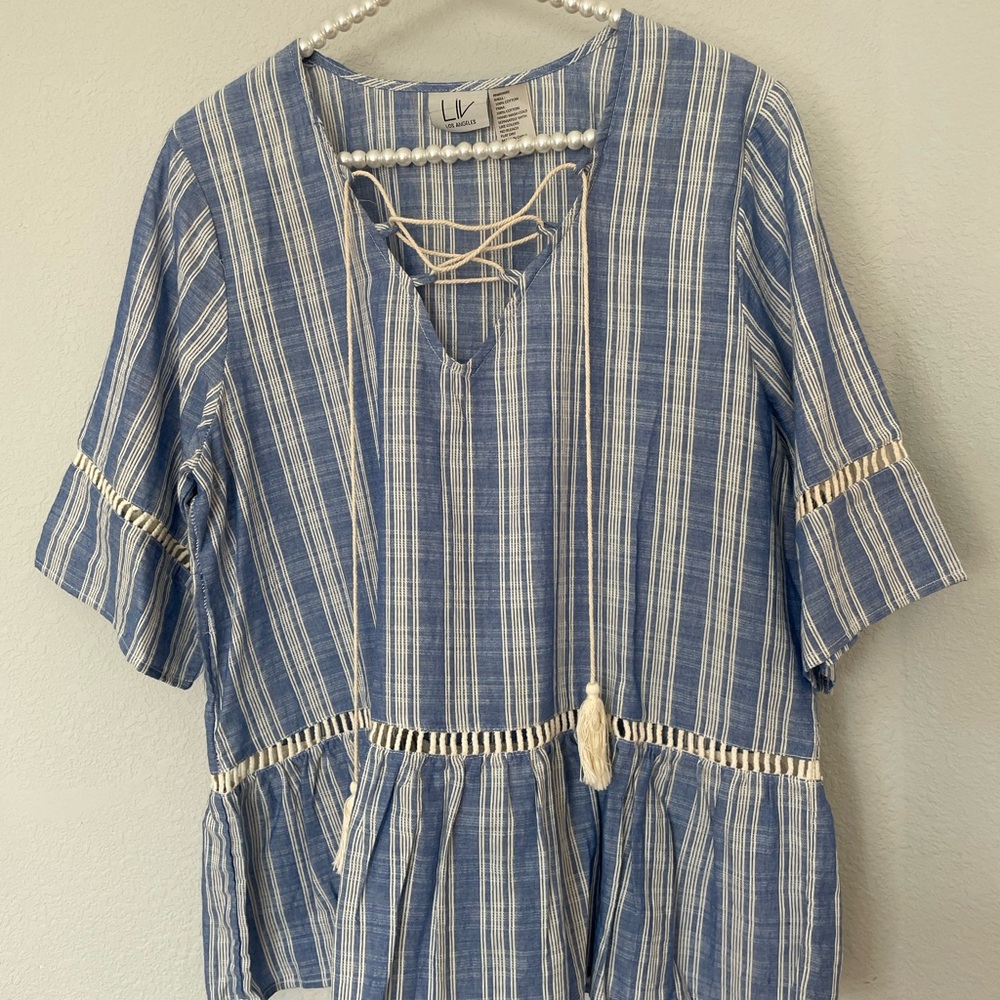 LIV Los Angeles Blue and White Peplum Tie Front Blouse Size Large